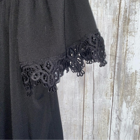 Daytrip Black Off The Shoulder Blouse - Picture 3 of 5